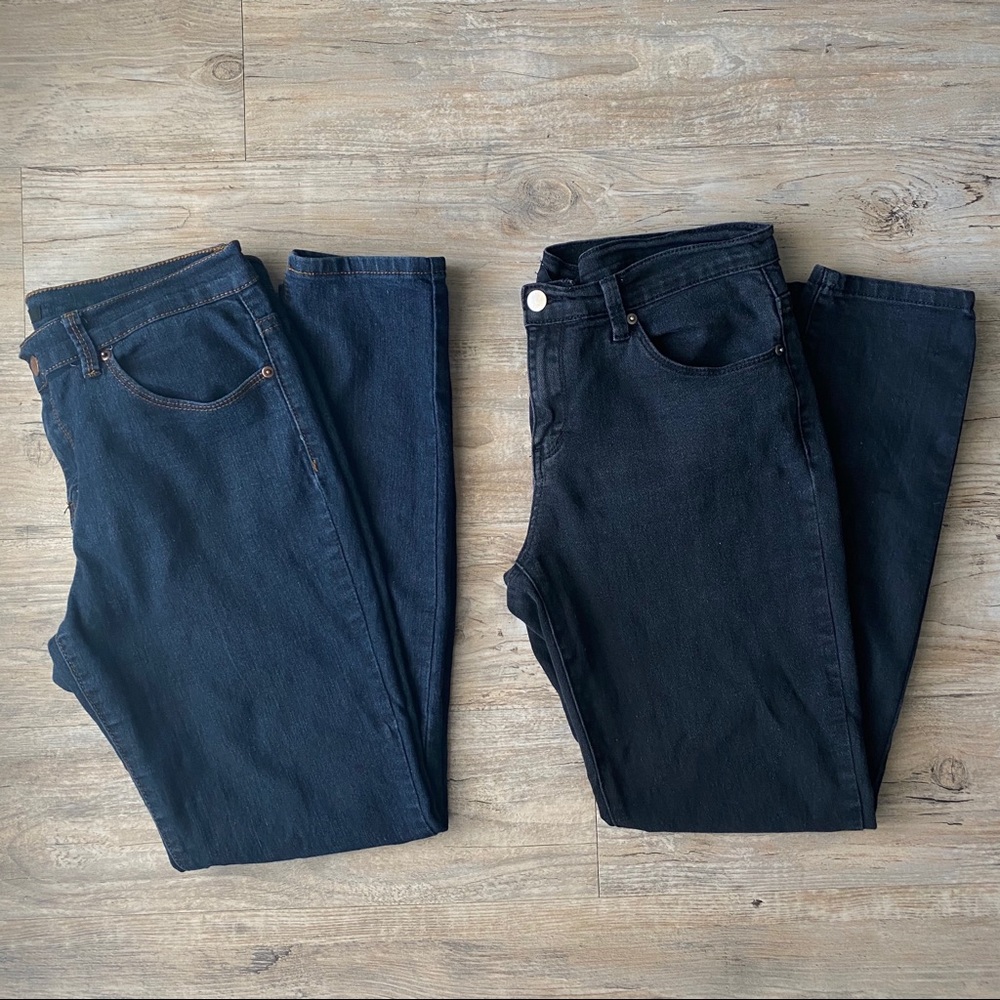 2 pair Women’s Forever 21 Skinny Jeans Size 30